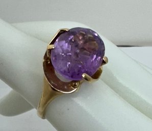 PRETTY 10K GOLD 15.6MM FACETED AMETHYST RING