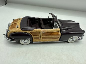 Danbury Mint 1948 Chrysler Town & Country Woody Convertible 1:24