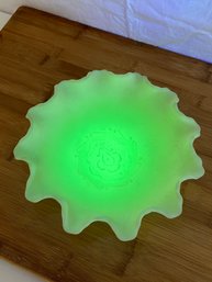 Fenton Candy Dish Uranium Glass 8x3 No Chips