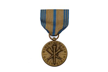 Vintage US Armed Forces Reserve Medal