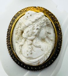 18K GOLD ANTIQUE HIGH RELIEF LAVA CAMEO - MISSING PIN