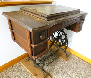 Antique Windsor B Sewing Machine Oak Wrought Iron Cabinet