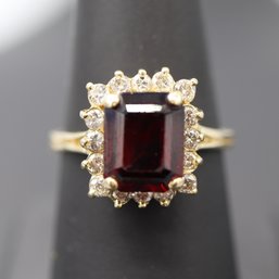 Stunning Large Garnet & Multiple Diamond 14k Yellow Gold Ring