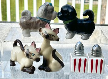 Lot Of 3 Salt & Pepper Shakers: 2 Siamese Cats, Magnetic 'kissing Dogs', Red & White Made In USA ( READ Desc)