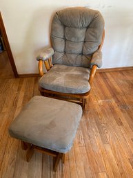 Wood Glider Rocking Chair 27x27x39 And Ottoman Gray Cushion