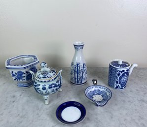 Blue And White Asian Ceramic Ware - Mixed Group