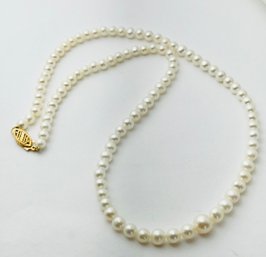 BEAUTIFUL 14K GOLD GRADUATED 7MM - 3.9MM PEARL NECKLACE