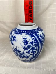 Chinese Blue And White Cherry Blossoms Porcelain Jar 4.25'