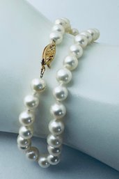 SIGNED JCM 14K GOLD KNOTTED PEARL BRACELET 8'