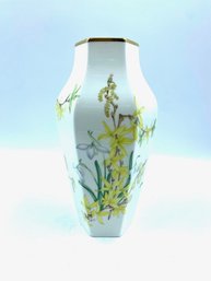 Vintage 1979 Wedgwood Bone China Vase Commissioned By The Royal Horticultural Society