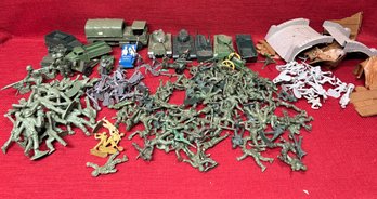 LARGE Collection Of 1960s Toy Soldiers