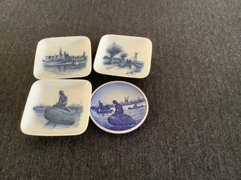 Denmark Blue And White Spoon Dishes