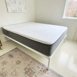 Casper Queen Size Memory Foam Mattress (Mattress Only)