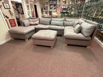 Large Grey Sectional W/Pull Out Bed And Ottoman