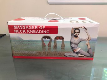 Shiatzu Kneading Body And Neck Massager With Infared Heat