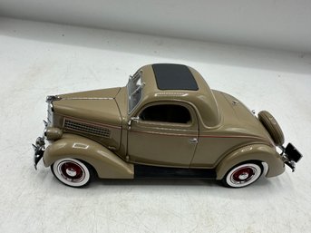 Danbury Mint 1935 Ford Deluxe Coupe  Lim Ed 1042/2500