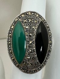 ART DECO STYLE STERLING SILVER BLACK AND GREEN ONYX MARCASITE RING