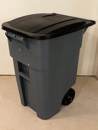 Rubbermaid Large Wheeled Garbage Can - We All Need One!