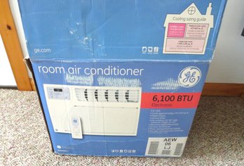 Window Air Conditioner 6100 BTU Remote In Box