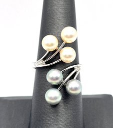 Vintage Two Toned Pearl Style Beaded Ring, Size 7.5