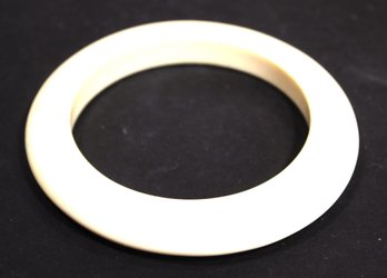 1980s Vintage White Plastic Bangle Bracelet