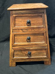 A SMALL CUSTOM MADE TABARET TABLE OR JEWELRY CHEST