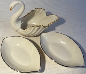 Lenox Swan & 2 Lenox Vanity Trays