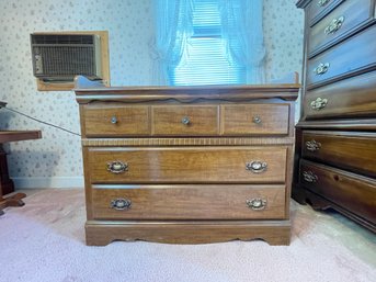 3-Drawer Dresser With Changing Table