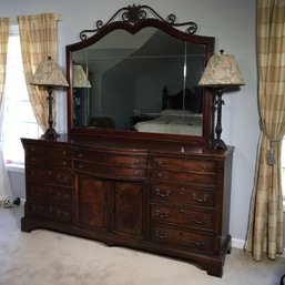 Fantastic DREXEL HERITAGE Chest & Mirror From Covington Park Collection - Very Nice Piece - Clean Piece !