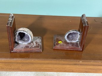 A PAIR OF GEODE BOOKENDS