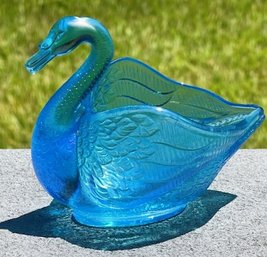 Small 4' Fenton? Blue Iridescent Carnival Glass Swan Trinket Dish