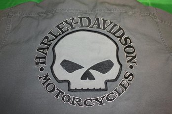 Like New Vintage Harley Davidson Grey Skull Button Down Jacket Shirt