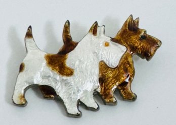 VINTAGE SILVER TONE BROWN AND WHITE ENAMEL SCOTT DOGS BROOCH