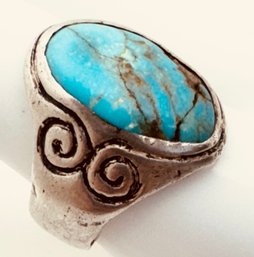 VINTAGE HAND MADE SOLID STERLING SILVER TURQUOISE RING