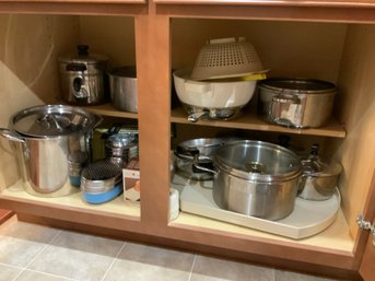 Kitchen Cupboard Lot 3