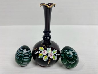 Hand Painted Black Glass Vase Together With Two Glass Eggs (3)