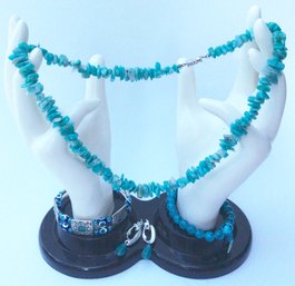 TURQUOISE COLORED JEWELRY LOT: Vintage 19 In Aqua Blue Shell Necklace, Plastic Bead Bracelets, Clip On Earring