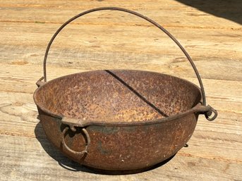 Antique Cast Iron Dutch Oven