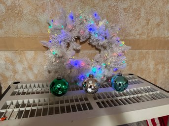White Wreath With Multi Light Functions And Colors Plus 3 Battery Operated Ball Ornament Lights
