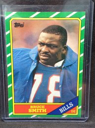 1986 Topps Bruce Smith Rookie Card - M