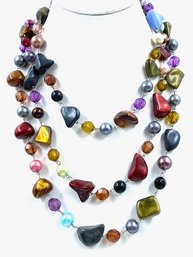 Fabulous Single Strand Acrylic Bead Necklace