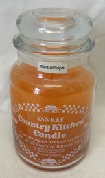 Never Used Vintage YANKEE COUNTRY KITCHEN CANDLE-  22 Ounce Cantaloupe