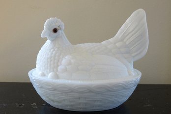 Vintage Glass Hen On Nest Covered Dish With Glass Eyes