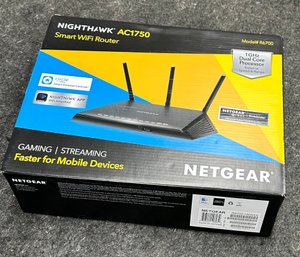 Nighthawk AC1750 Wireless Router