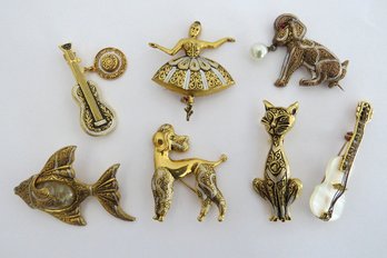 A Wonderful Assortment Of Vintage Damascene Brooches