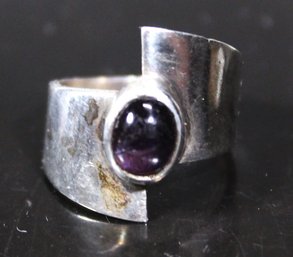 FINE MODERNIST STERLING SILVER LADIES RING AMETHYST CAB STONE SIZE 6