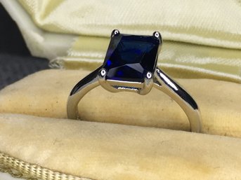 Beautiful BRAND NEW Sterling Silver / 925 Sapphire Solitaire Ring - Adjustable Size Ring - Very Pretty Ring