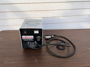 Clark American Lincoln 36 Volt Automatic Battery Charger