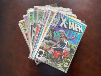 32 X-Men Comics (see All Pictures)