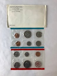 1971 U.C. US Bureau Of The Mint Treasury Department Mint Coin Set P & D Sealed In Original Envelope -10 Coins